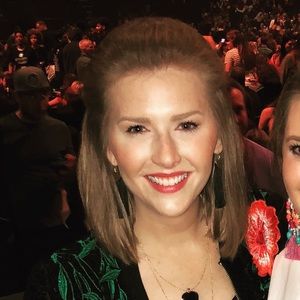 Meet your Posher, Elisabeth